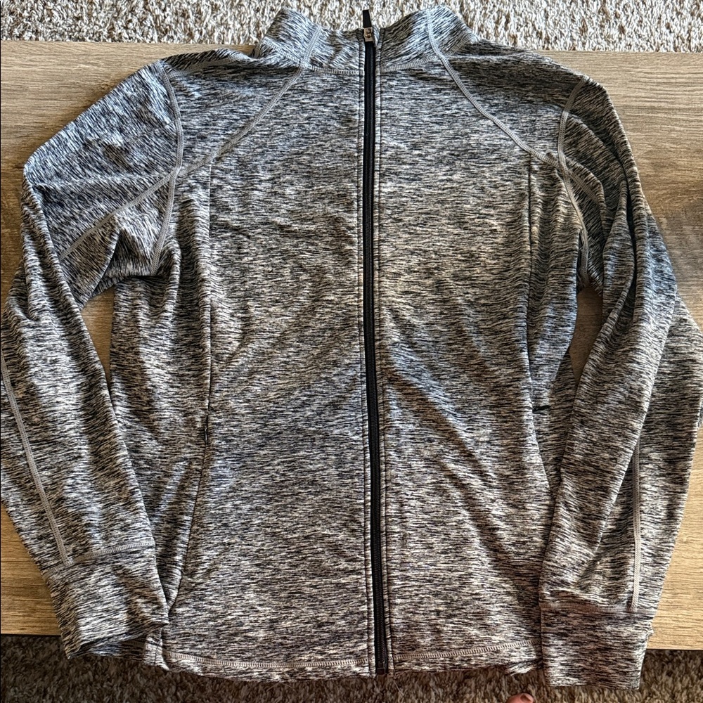 Amazon Essentials Women’s  Heathered Zip-Up Sweater